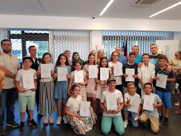 Svečani završetak škole bosanskog jezika za 2018/2019